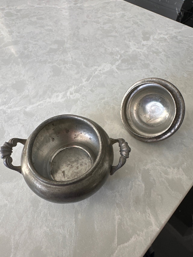 Vintage pewter miniature lidded bowl - photo 3