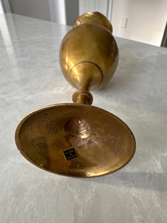 Vintage brass pedestal vase with a fluted, flower-shaped rim - photo 5