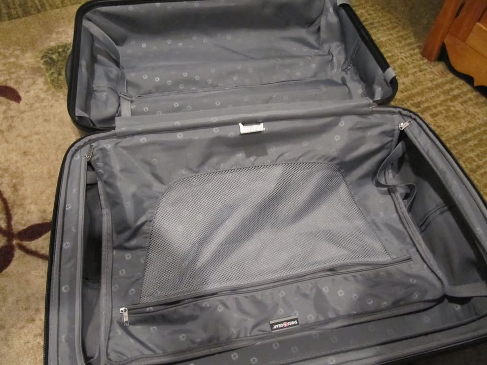 Set of 3 Swiss Gear suitcases - photo 3