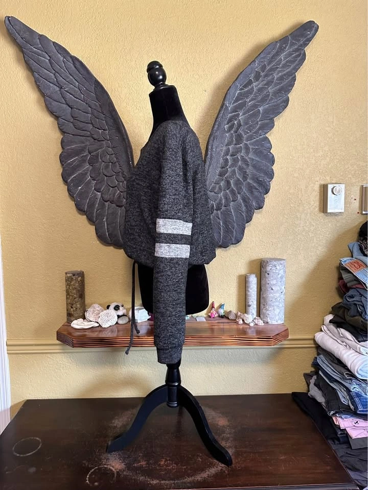 Weekend Edition light cropped Sweater - photo 4