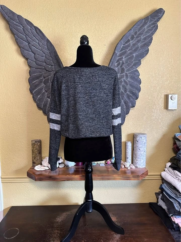 Weekend Edition light cropped Sweater - photo 5