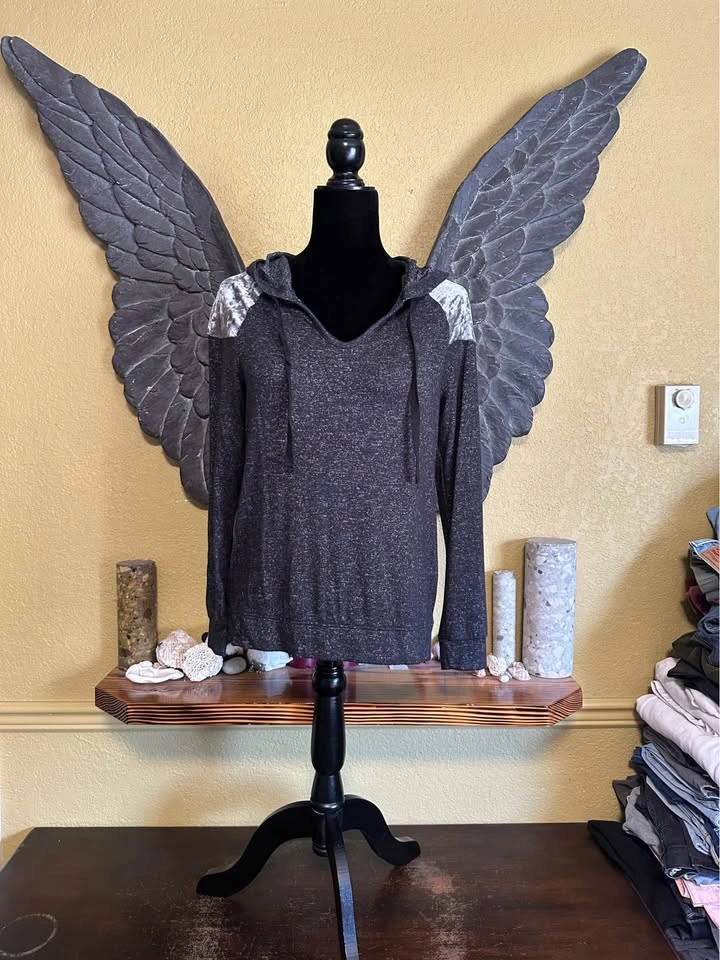 Hippie Rose Charcoal light pull over Sweater - photo 2