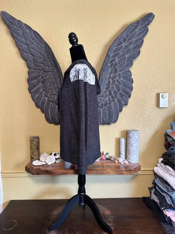 Hippie Rose Charcoal light pull over Sweater - photo 4