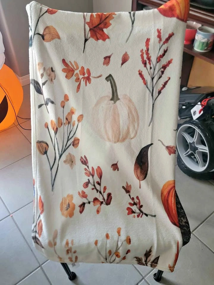 Fall Pumpkin and Leaves Fleece Throw Blanket