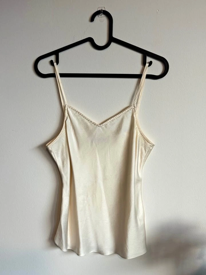 100% silk tank top - Size S