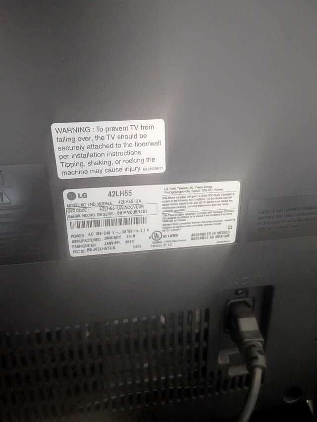 LG 42-inch LCD tv - photo 4
