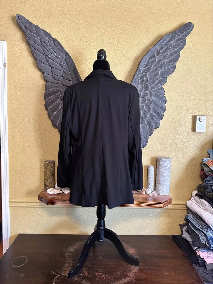 In Every Story Black Blazer with Button Closure - photo 5
