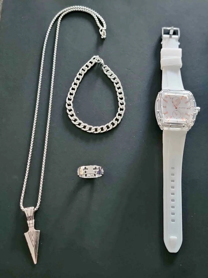 Irlandy Watch and Silver-Tone Jewelry Set