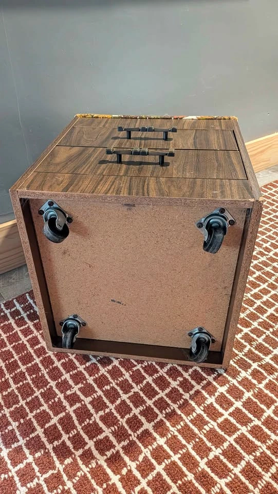 Vintage sewing / storage stool - photo 4