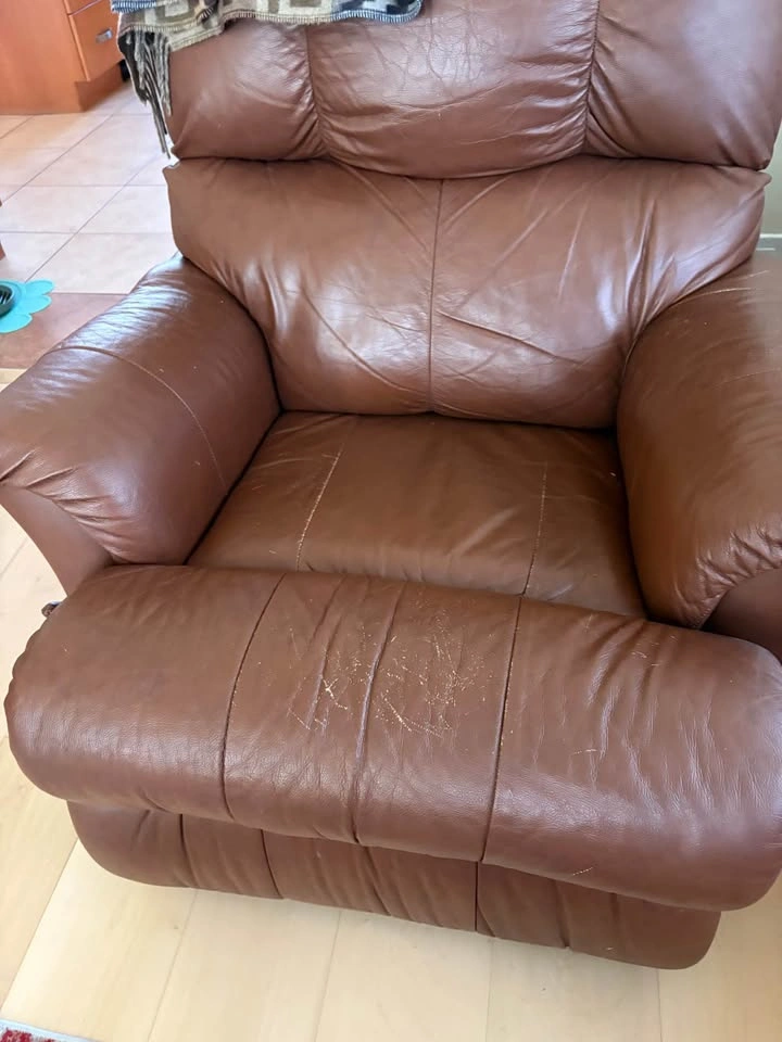 Living room set, Brown Leather Sofas and Recliner chair, plus ta - photo 4