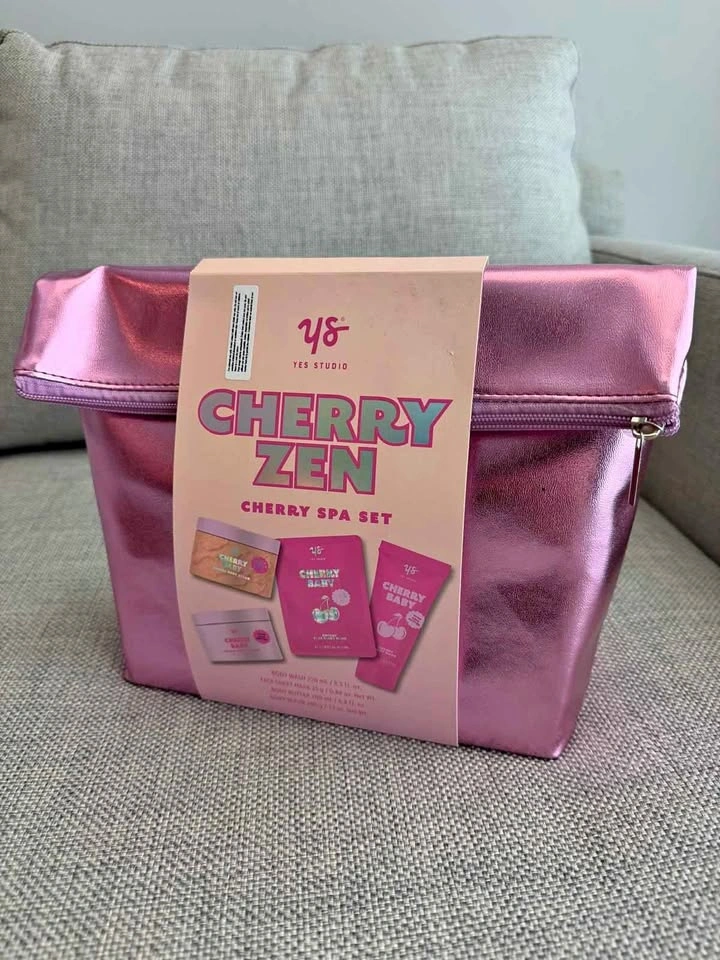 Yes Studio Cherry Zen Spa Set