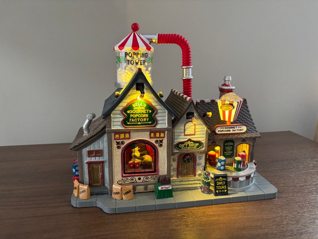 Lemax Christmas - Bell’s Gourmet Popcorn Factory - photo 3