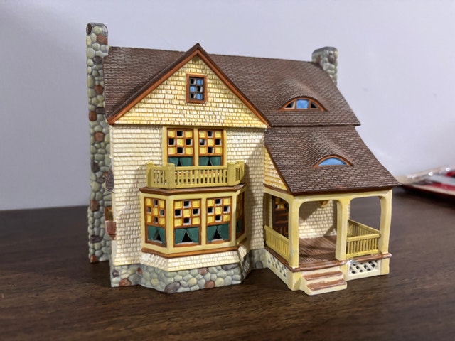 Dept 56 Christmas Village - The Inglenook Cottage - photo 2