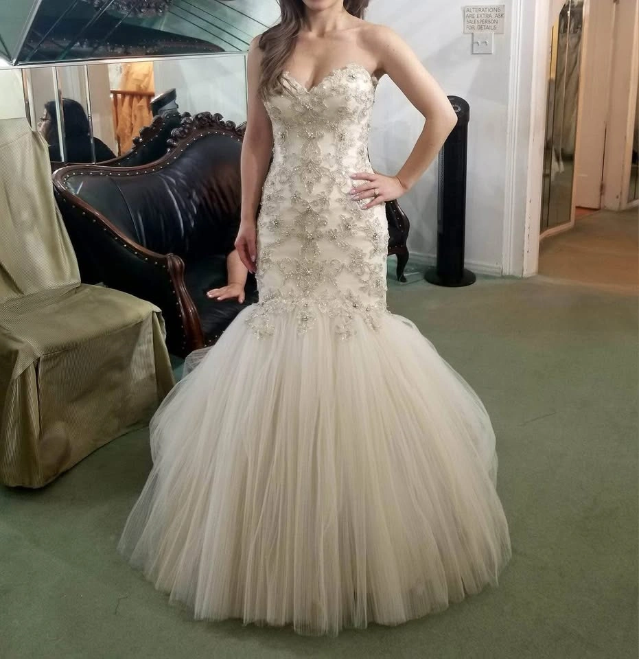 Wedding Dress - photo 3