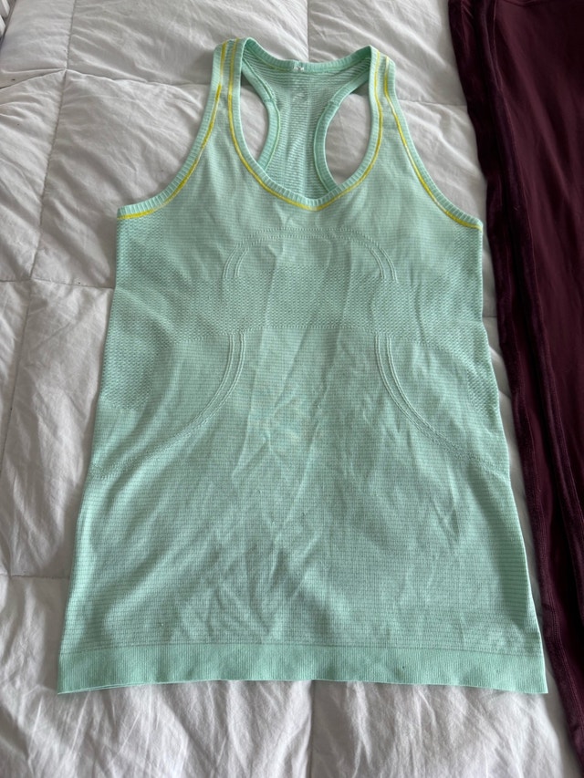 Lululemon Size 4 Clothing - 3 Piece Bundle - photo 2
