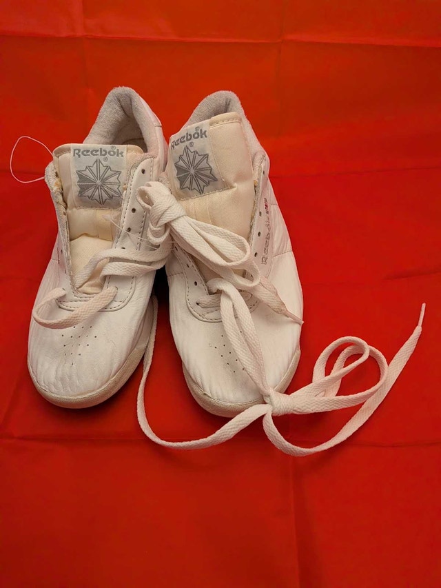 VINTAGE Reebok Sneakers NEW Sz 8.5