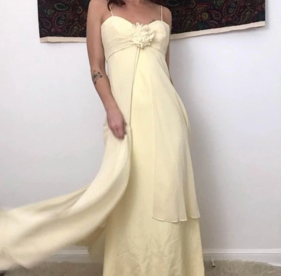 Badgley Mischka light butter yellow cream prom/bridesmaid dress