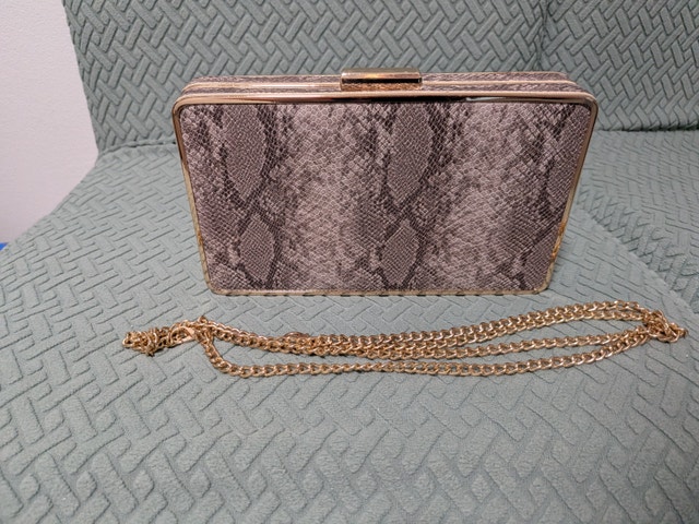 Snakeskin Print Clutch Purse – Gold Chain Strap