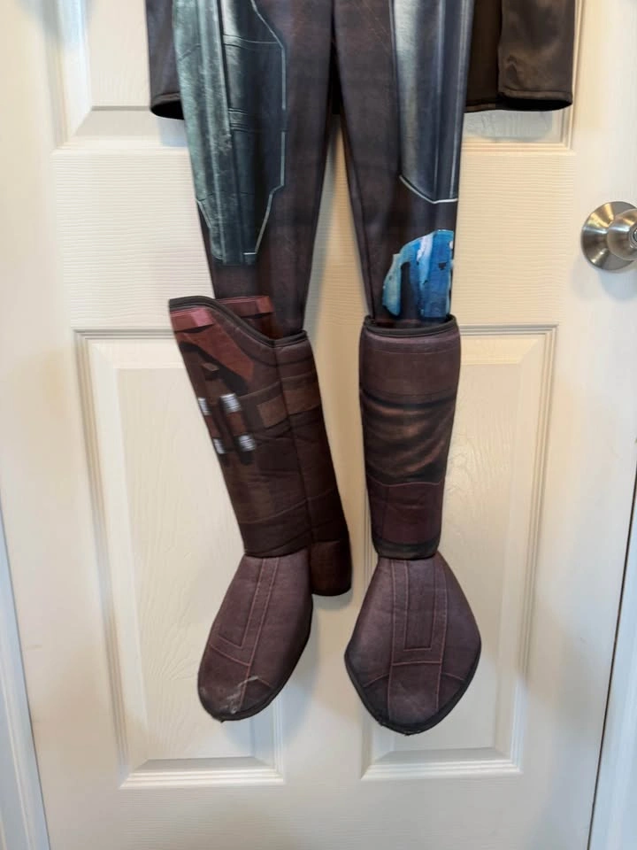 Star Wars Mandalorian Costume for Halloween size 10 - photo 3
