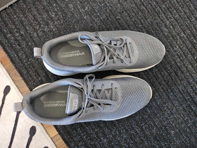 Skechers Goga Max Sneakers - photo 2