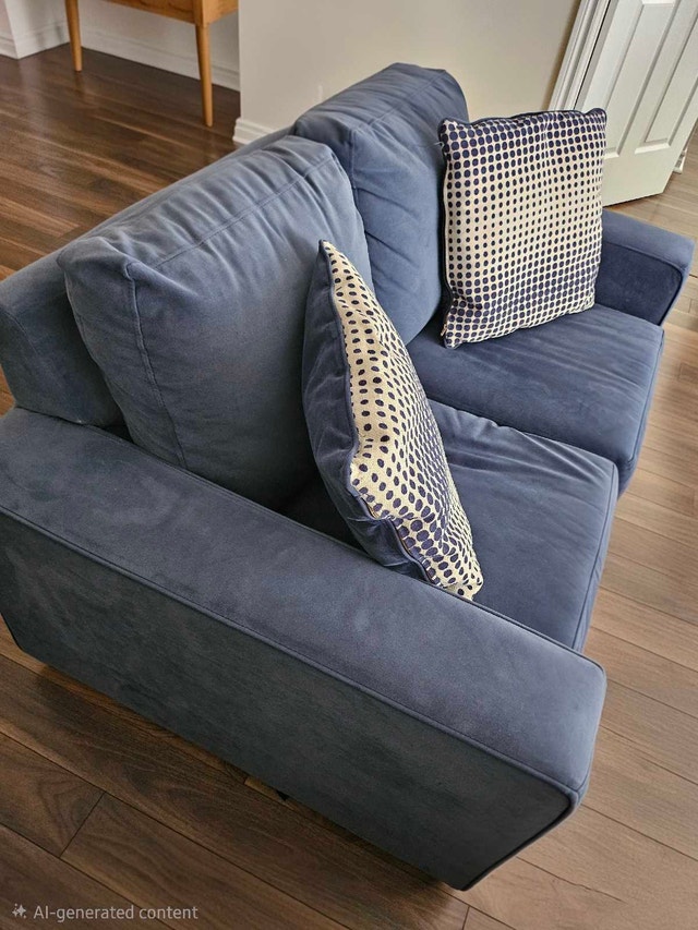 Blue Loveseat - good condition - photo 3