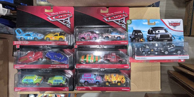 Mattel Disney Pixar Cars 3 Character Vehicles - photo 2