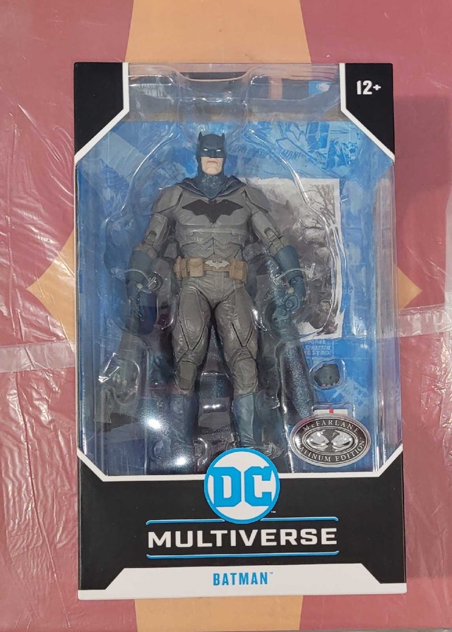McFarlane DC Multiverse Batman Noel, Platinum, Chase - photo 2
