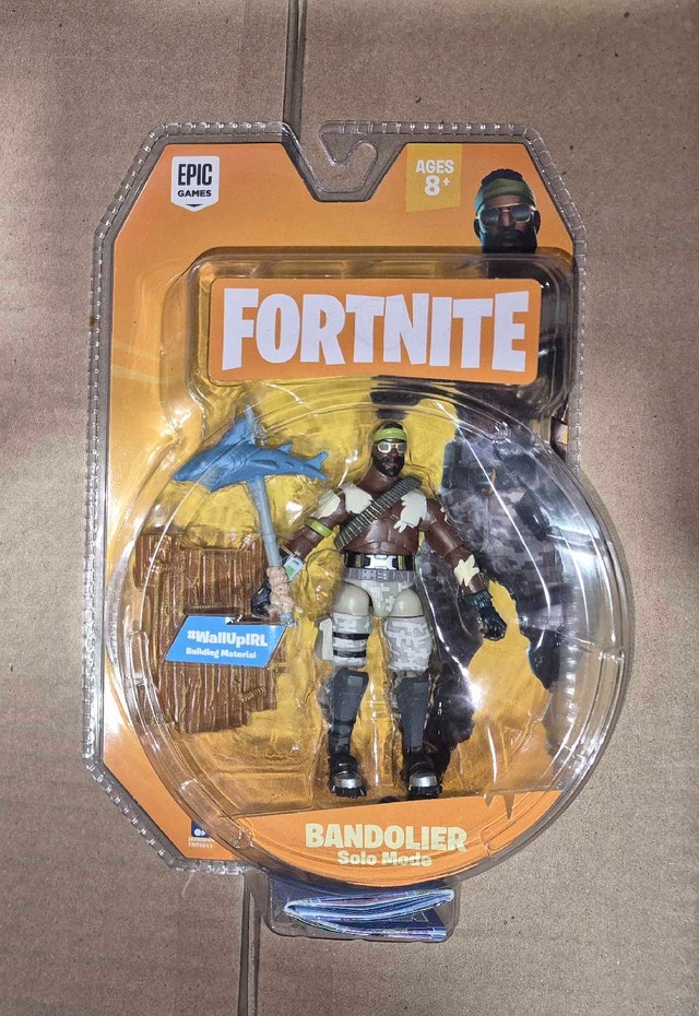 Fortnite Solo Mode Action Figures Raptor Carbide Bandolier - photo 2