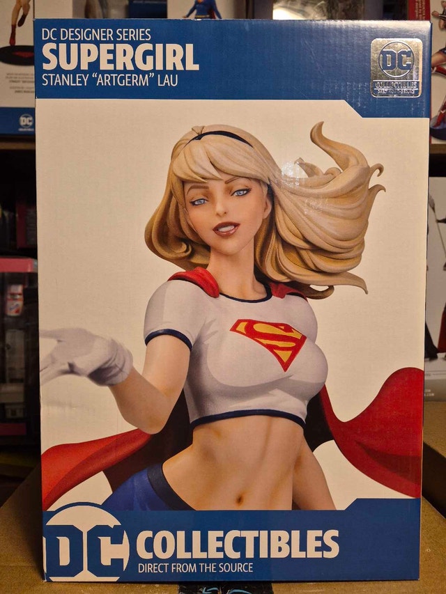 DC Collectibles Designer Series Supergirl Statue - photo 3