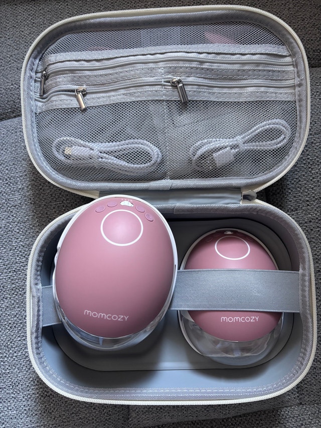 Momcozy M9 breastpump