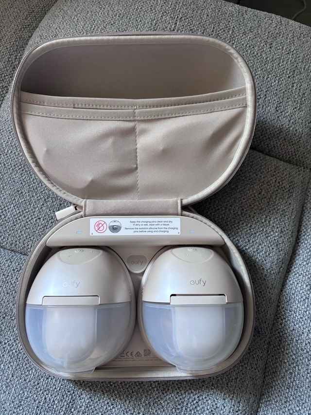 Eufy S1 breastpump with charging case