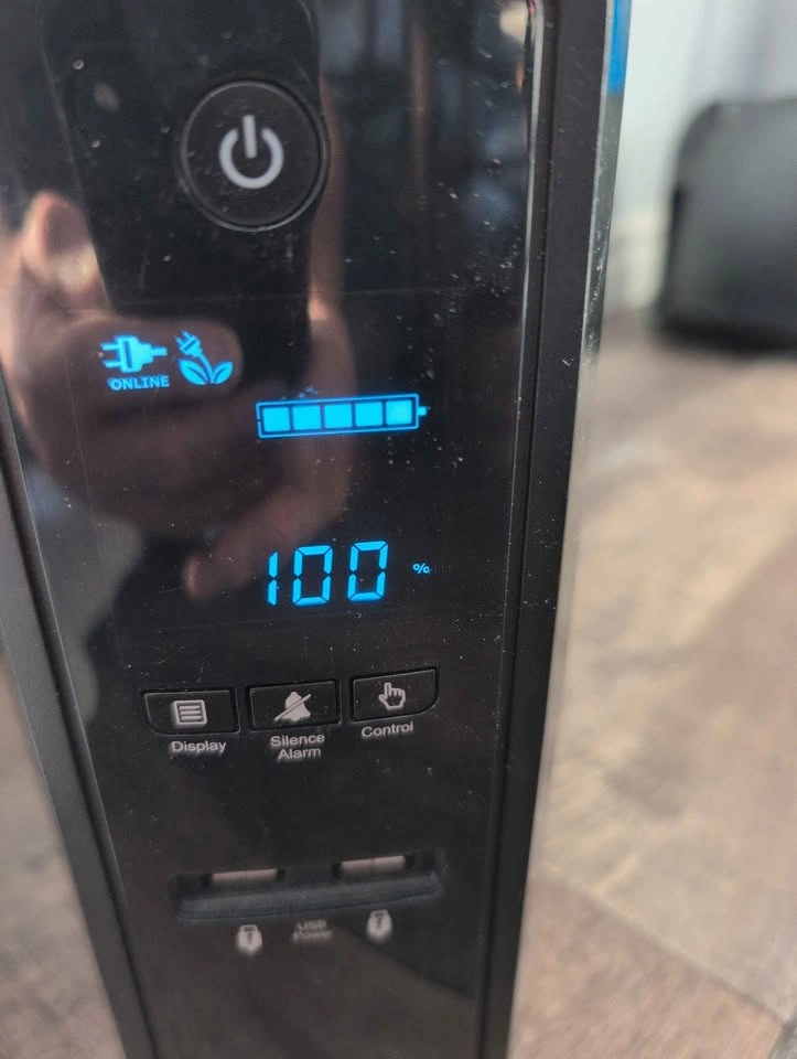 UPS Cyberpower CP1500PFCLCD - photo 3