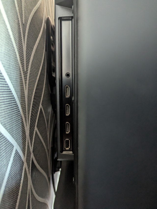 Toshiba 43L420U 1080p TV - photo 3