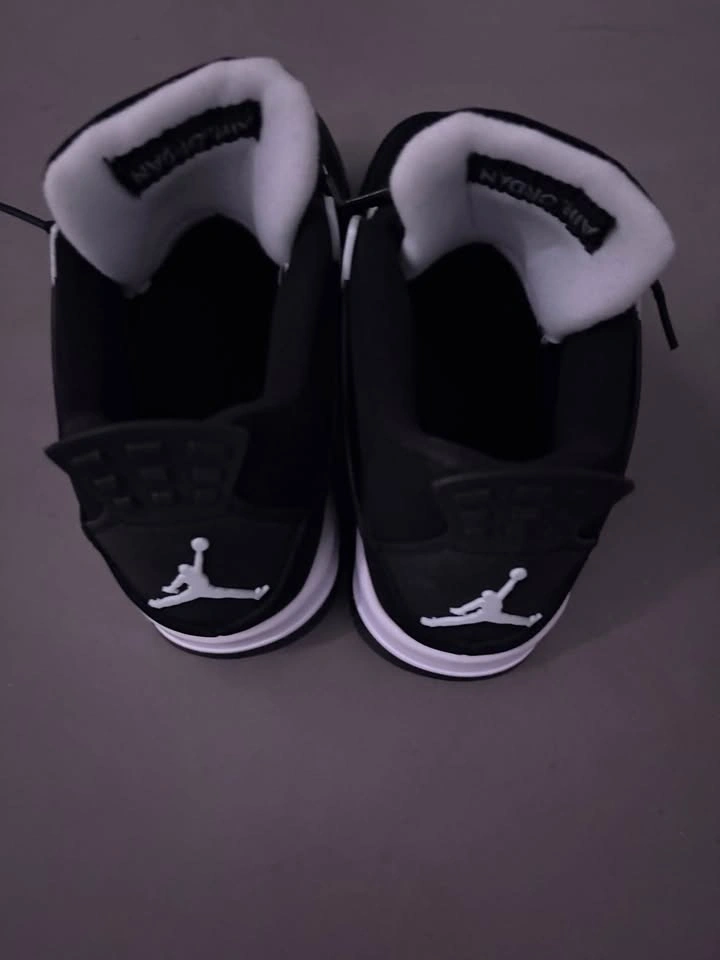 Jordan 4 white thunders - photo 2