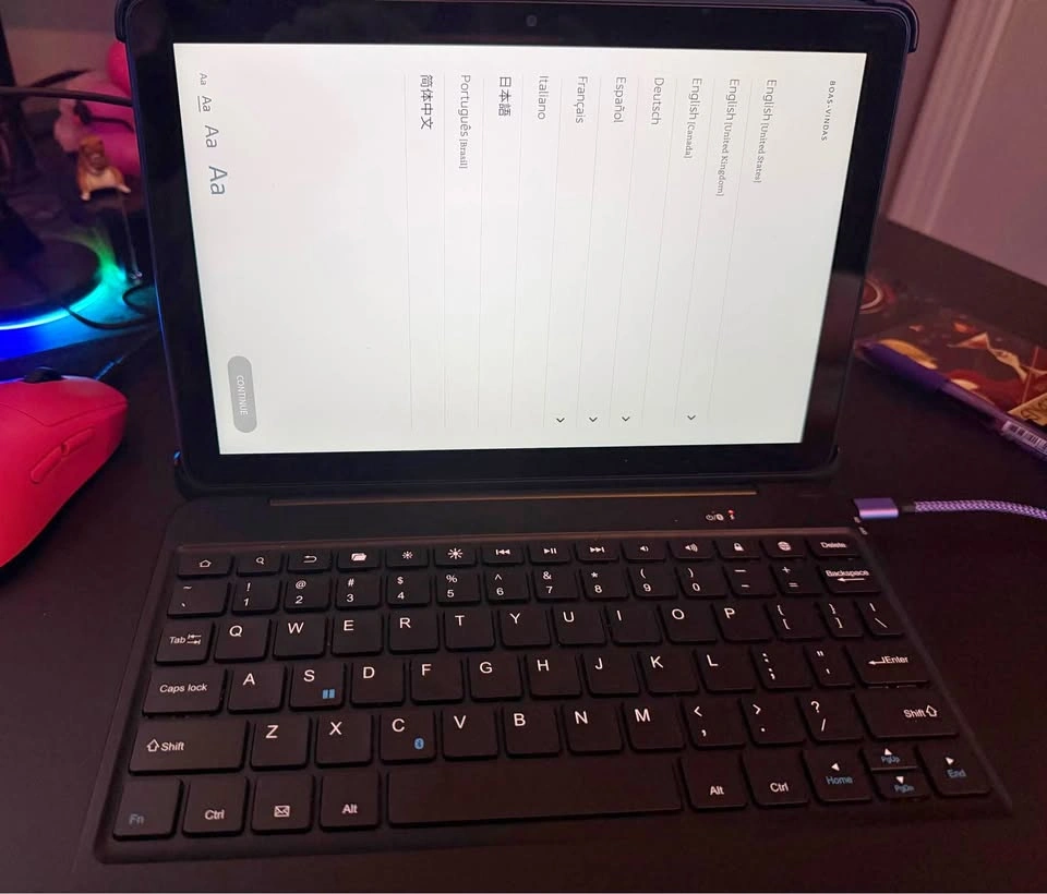 Amazon Fire HD 10 Tablet 32GB with Bluetooth Keyboard Case