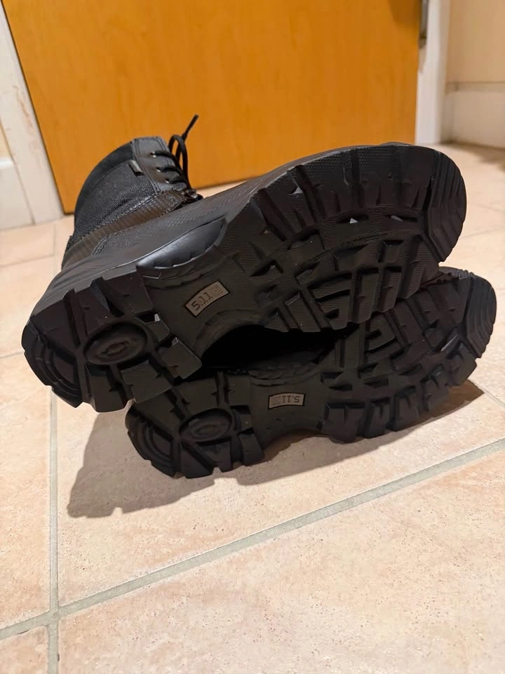 Women’s 5.11 Tactical A.T.A.C. Storm 8" Waterproof Boots (Size 7 - photo 5