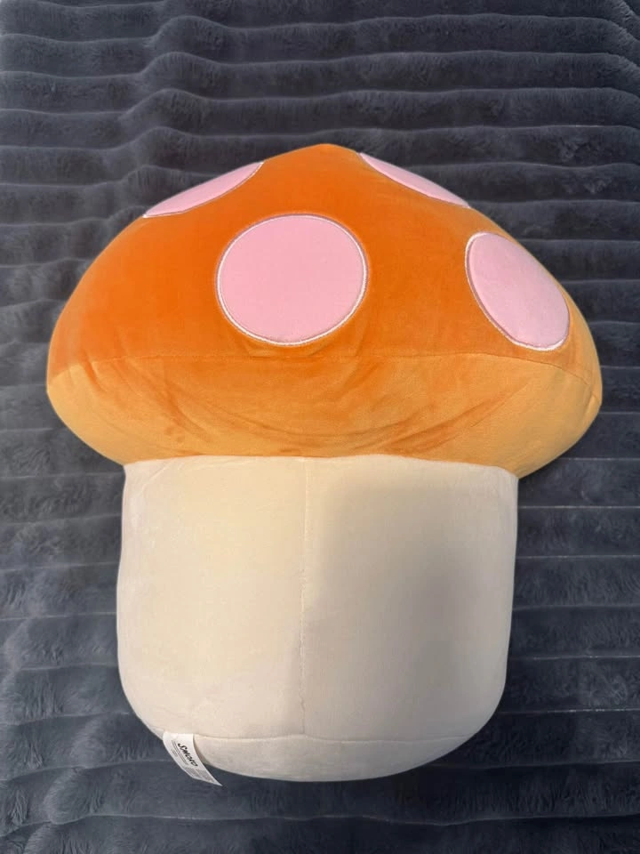Mushroom plushie - photo 2