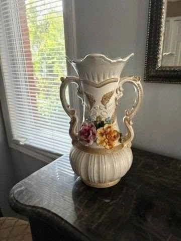 Capodimonte Style Floral Ceramic Vases - Set of 2 - photo 4