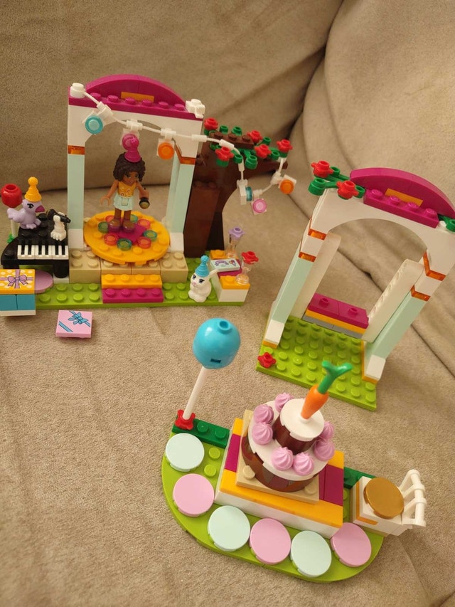 Lego Friends Andrea's Stage & Birthday Set - photo 2