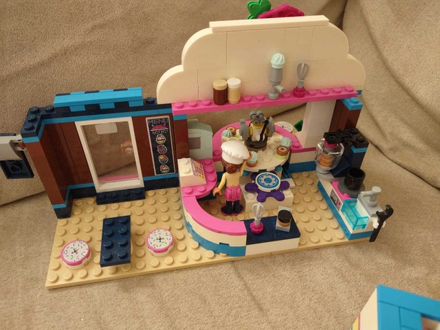 Lego Friends Bakery - photo 5