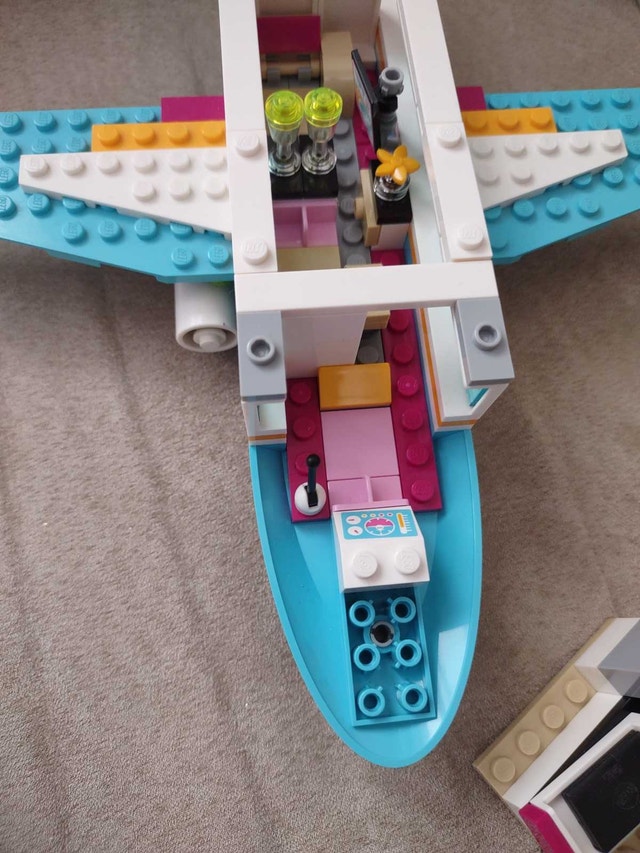 Lego Friends Private Jet - photo 3
