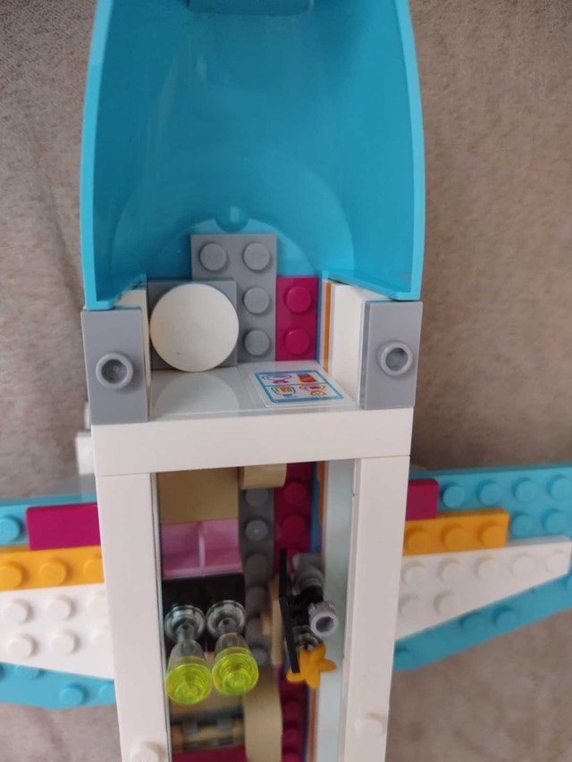 Lego Friends Private Jet - photo 4