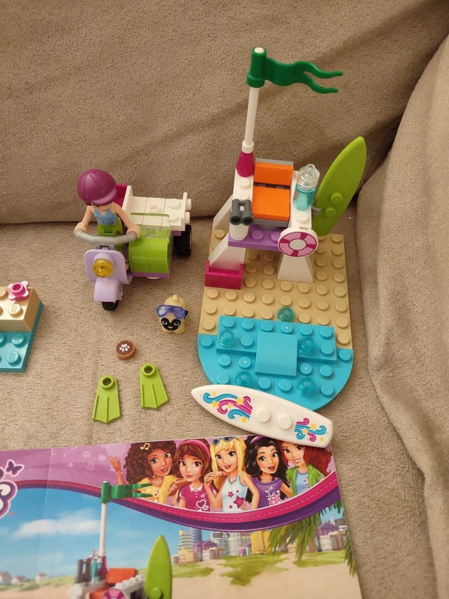 Lego Friends Beach Sets- 2 Beach and Andrea's Bedroom - photo 2