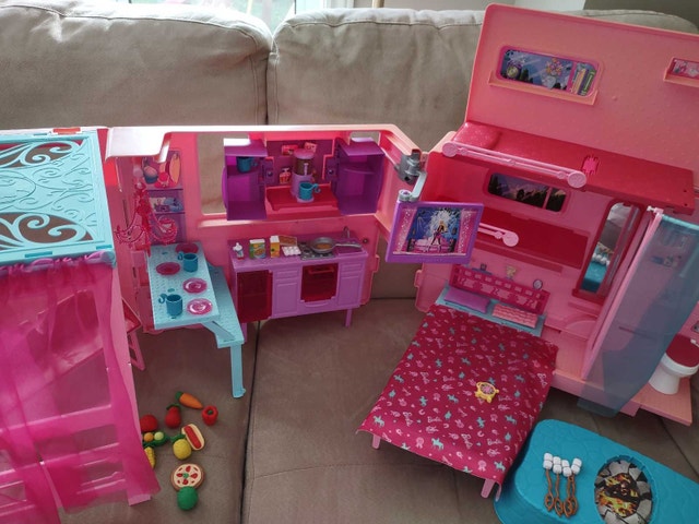 Barbie Dream Camper