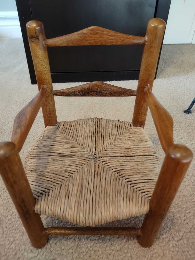 Antique Doll Chairs - photo 3