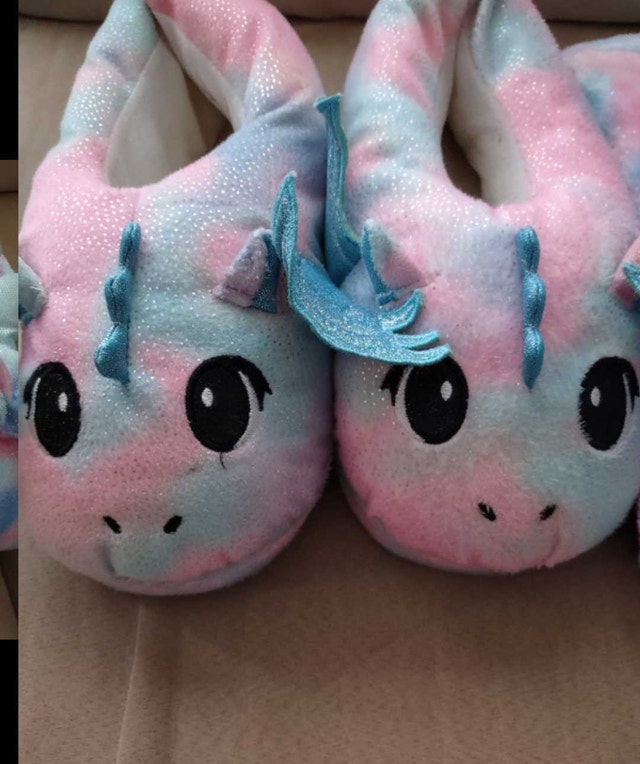 Justice Dragon Onesie Size Large & slippers - photo 2