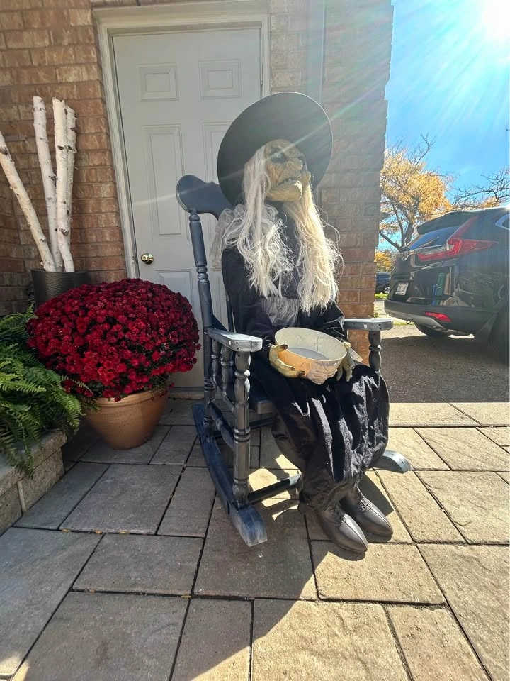 Vintage Home Accents 4 ft Animated LED Rocking Witch Prop - photo 3