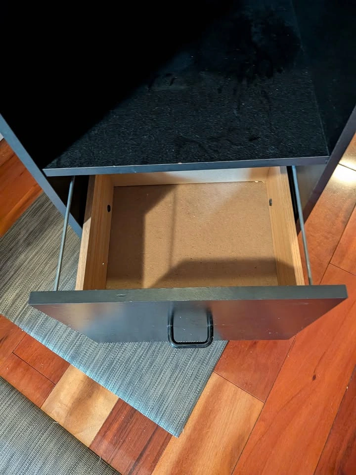 Side table with drawer on wheels - photo 2