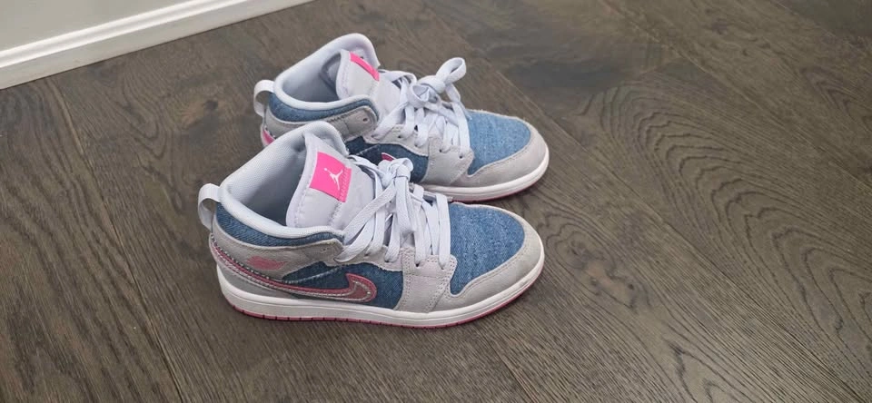 Nike Air Jordan 1 Mid Kids – Denim Blue/Pink – Size 2Y - photo 2