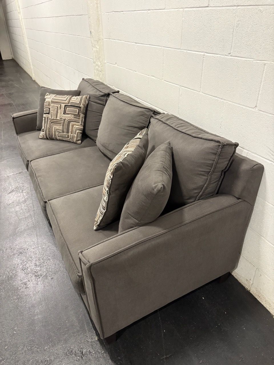 Gray Couch - photo 2